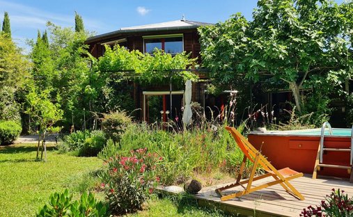 House in Nord, Les Angles, France 1