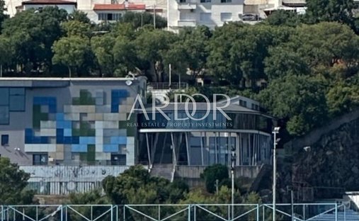 Apartment in Mjesni odbor Kantrida, Grad Rijeka, Primorje-Gorski Kotar County 1