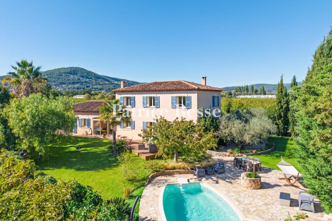 House in Solliès-Ville, Provence-Alpes-Côte d'Azur, France 1 - 16475854