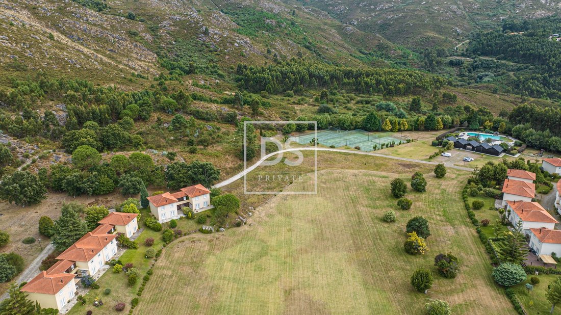 Land in Vila Nova de Cerveira, Viana do Castelo District, Portugal 2 - 16473423