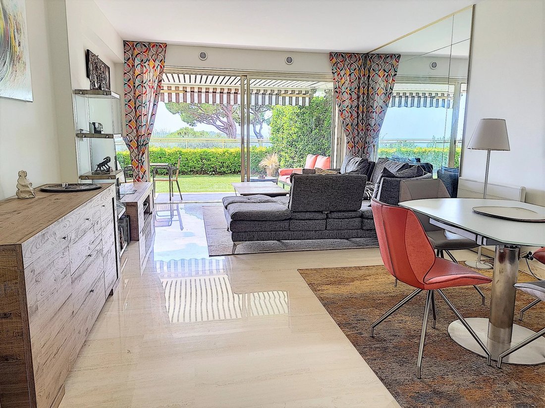 Apartment in Vieux Cannet, Le Cannet, France 2 - 11939415