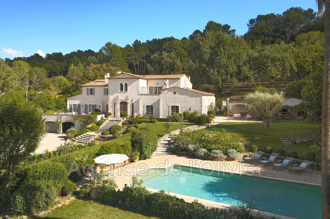 Villa in Valbonne, Provence-Alpes-Côte d'Azur, France 1 - 16369206