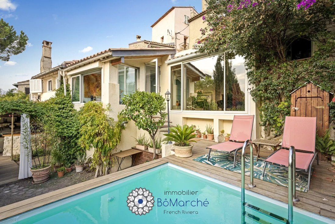 House in Centre-Haut de Cagnes, Cagnes-sur-Mer, France 1 - 16473591