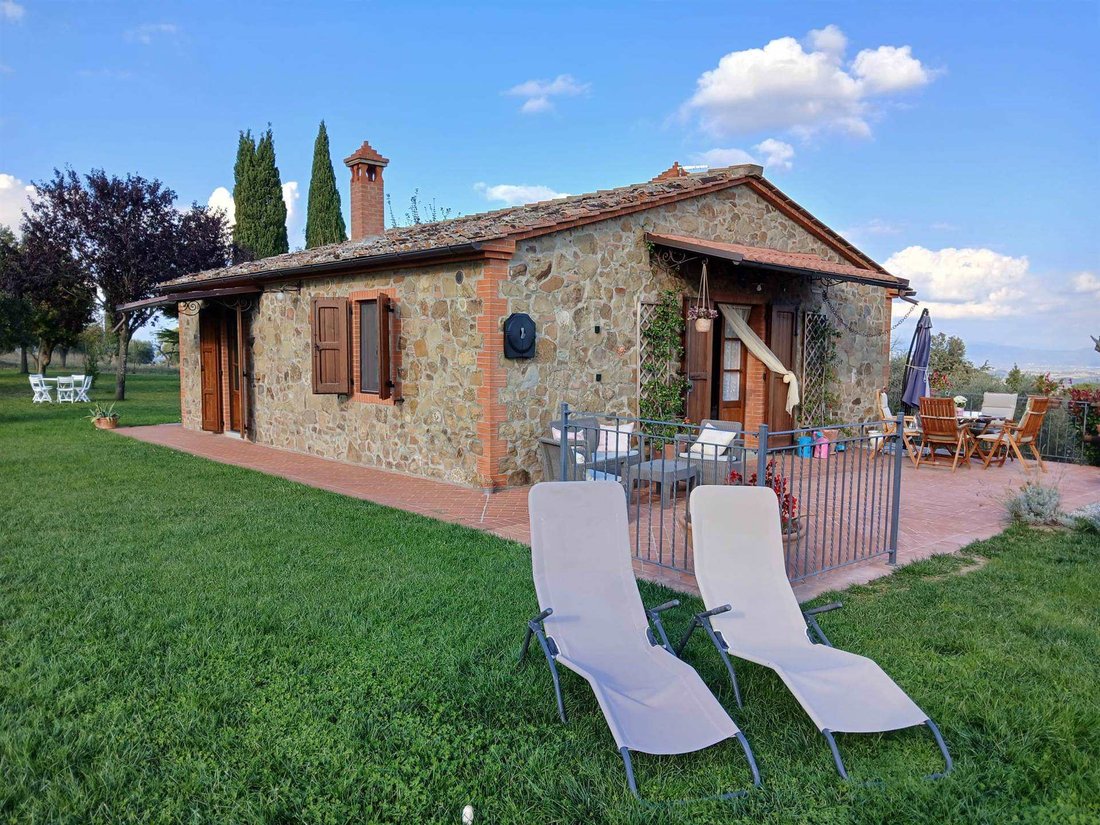 Sinalunga, Tuscany, Italy 1 - 16476154
