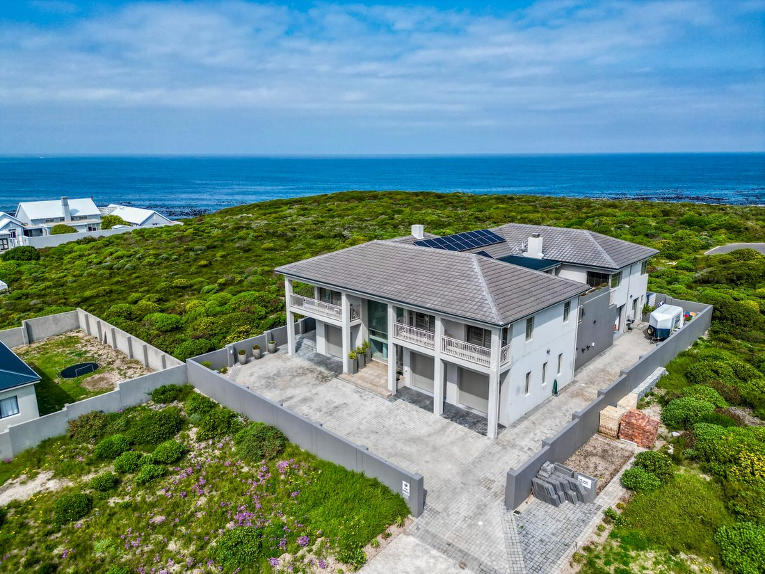 House in Van Dyks Bay, Western Cape, South Africa 1 - 16474731