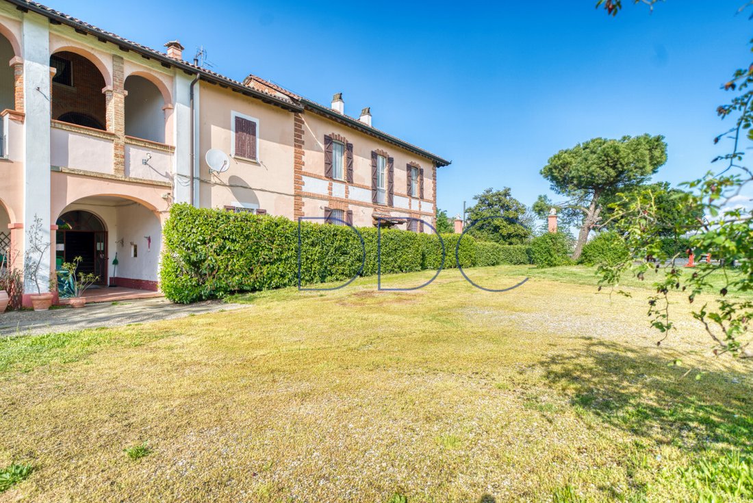 Farm Ranch in Broni, Lombardy, Italy 1 - 15794366