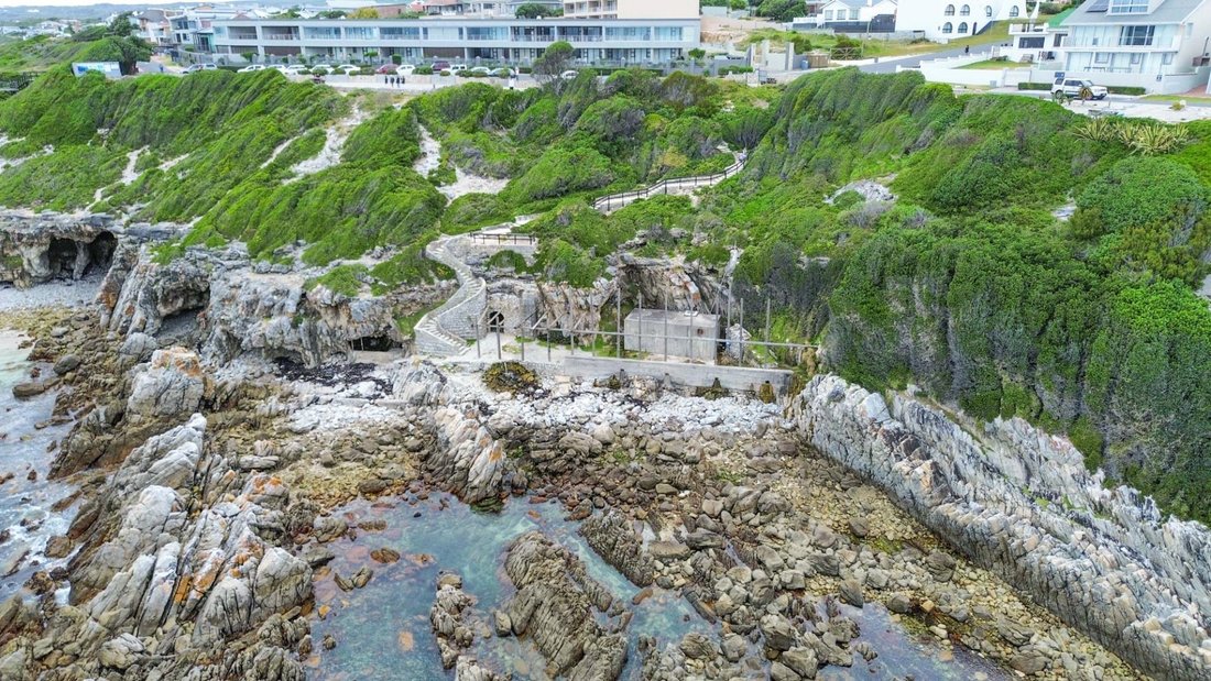 Land in Gansbaai, Western Cape, South Africa 1 - 16475731