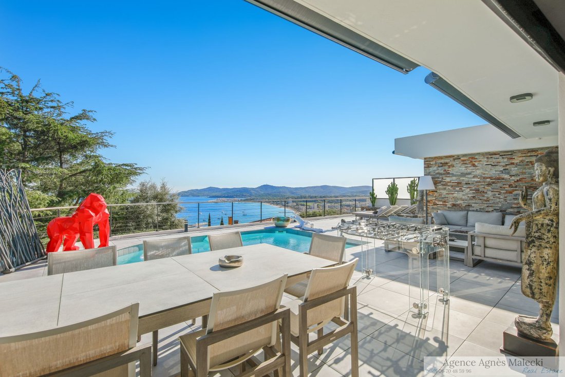 Estate in Le Lavandou, Provence-Alpes-Côte d'Azur, France 2 - 16473784