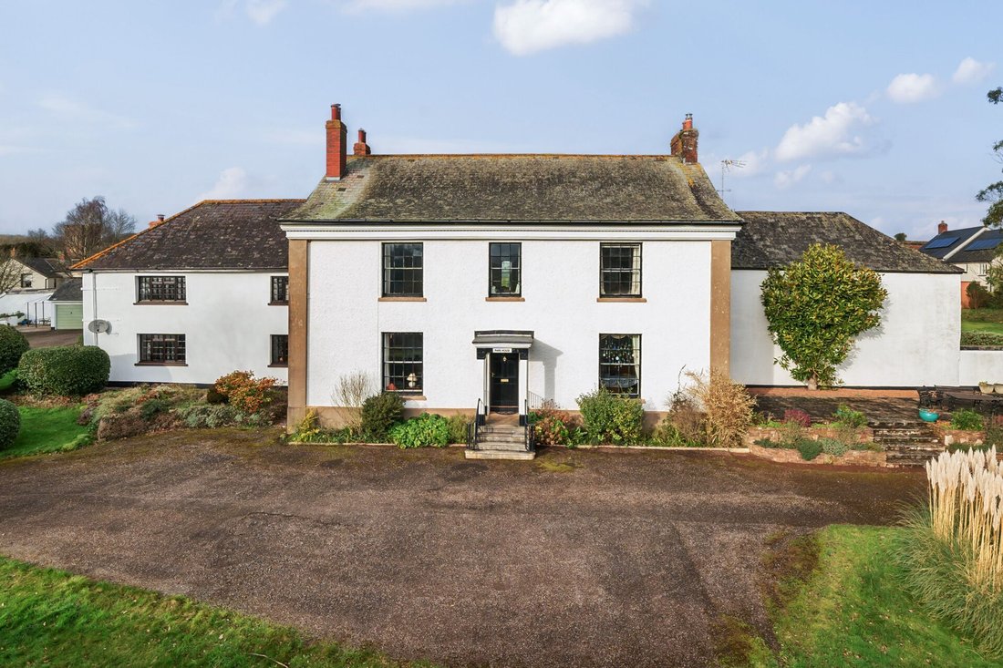 House in Sandford, England 1 - 16475802