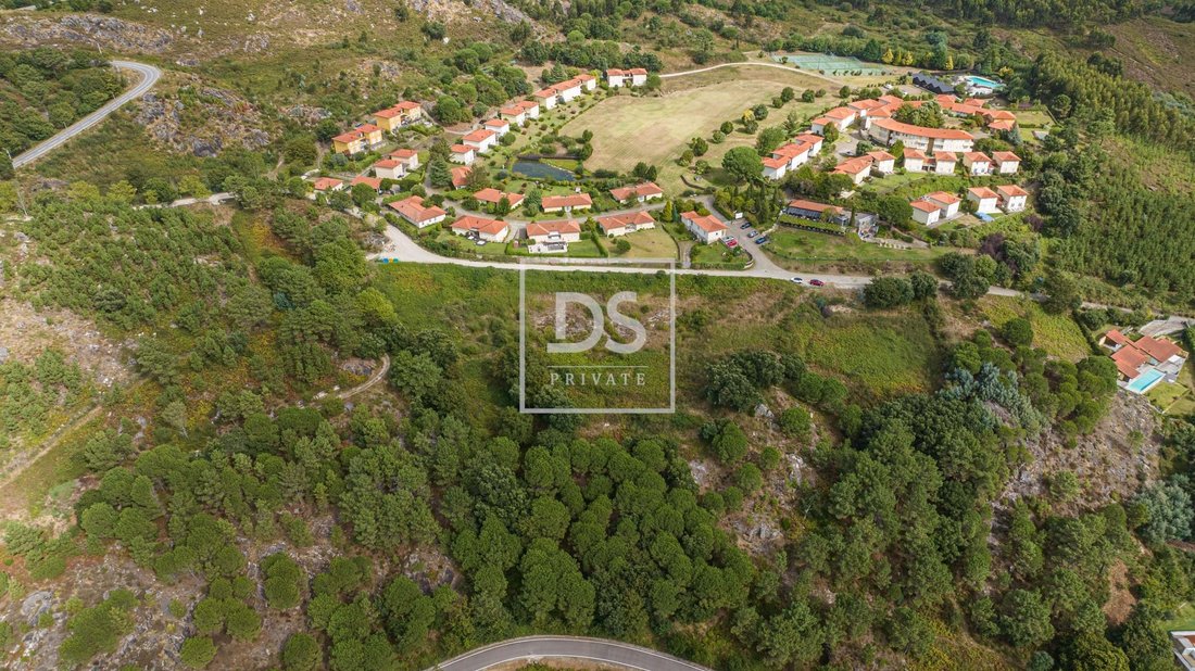 Land in Vila Nova de Cerveira, Viana do Castelo District, Portugal 1 - 16473440
