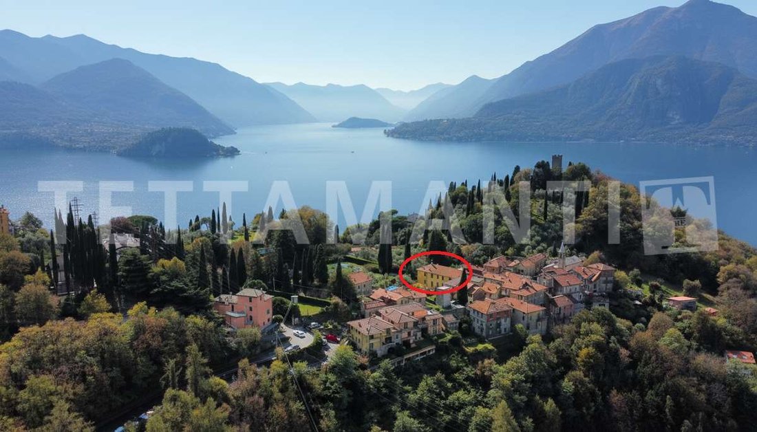 Villa in Varenna, Lombardy, Italy 2 - 16475602