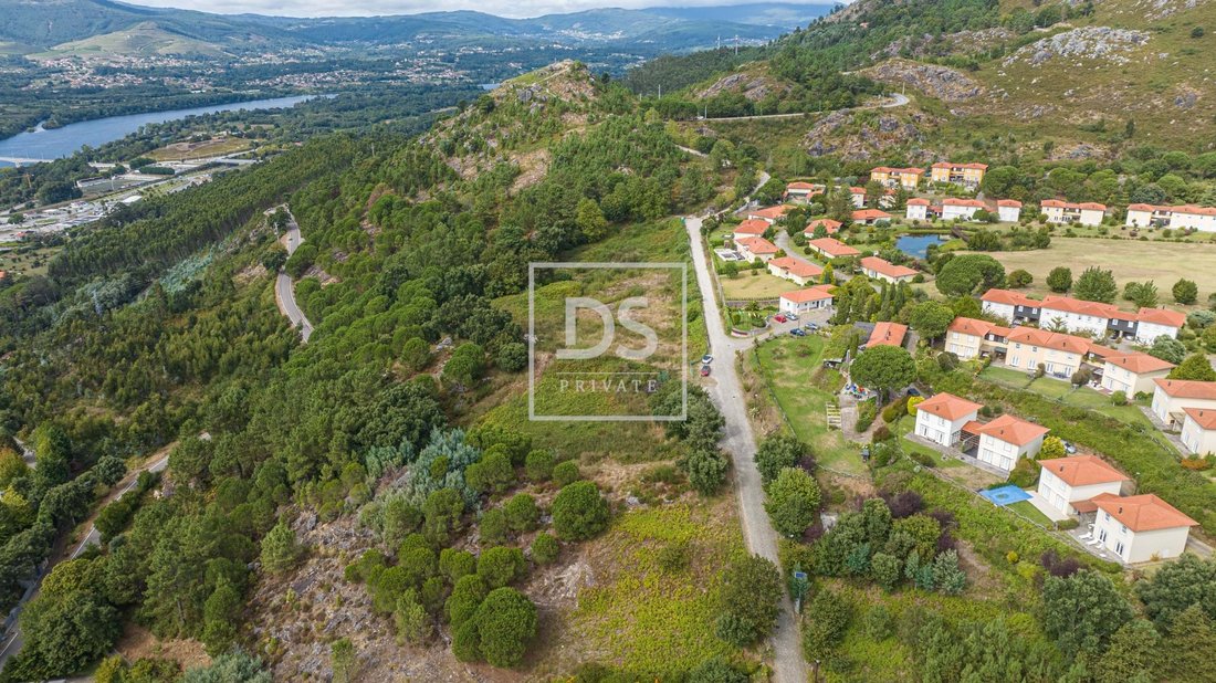 Land in Vila Nova de Cerveira, Viana do Castelo District, Portugal 2 - 16473440