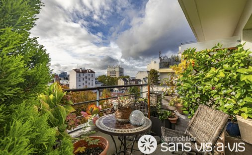 Penthouse in Hôtel de Ville, Courbevoie, France 1