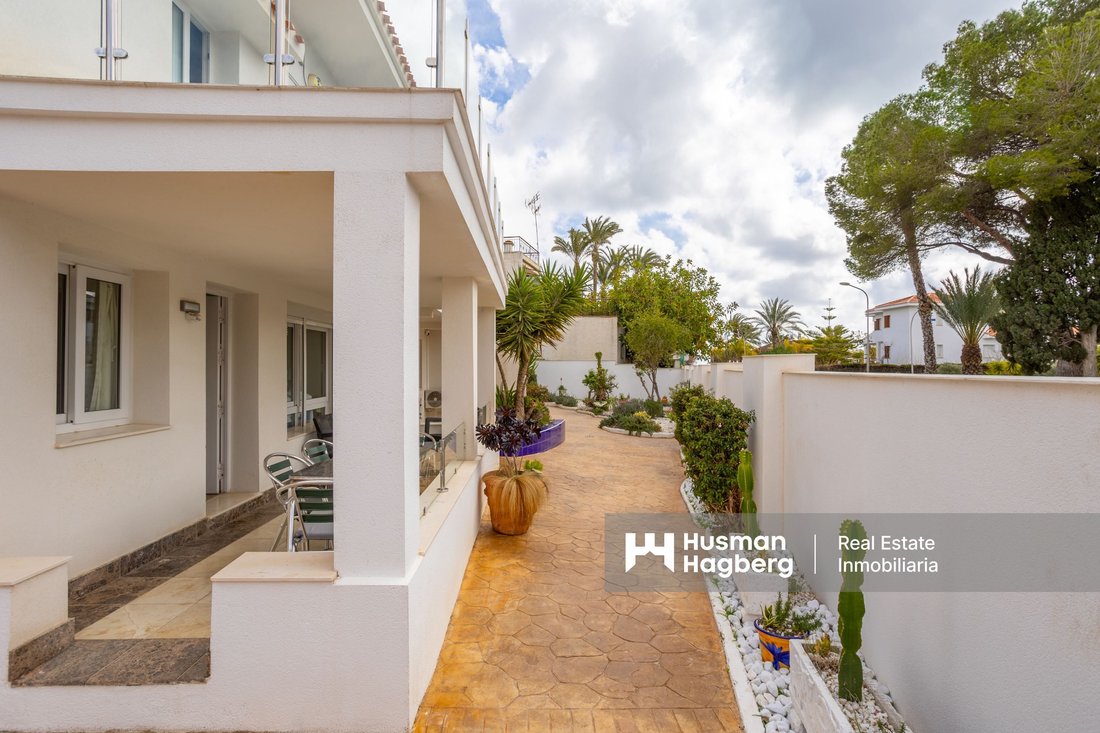 Villa in Orihuela, Valencian Community, Spain 2 - 12366525