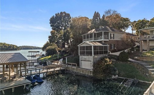 House in New London, North Carolina, United States 1