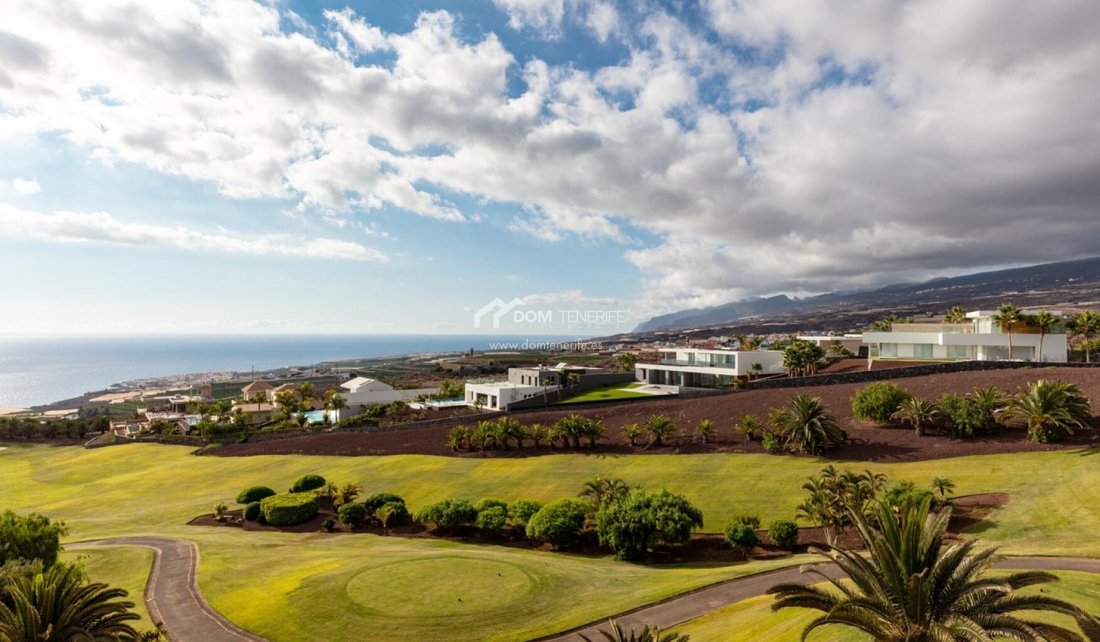 Land in Guia de Isora, Canary Islands, Spain 1 - 16475454