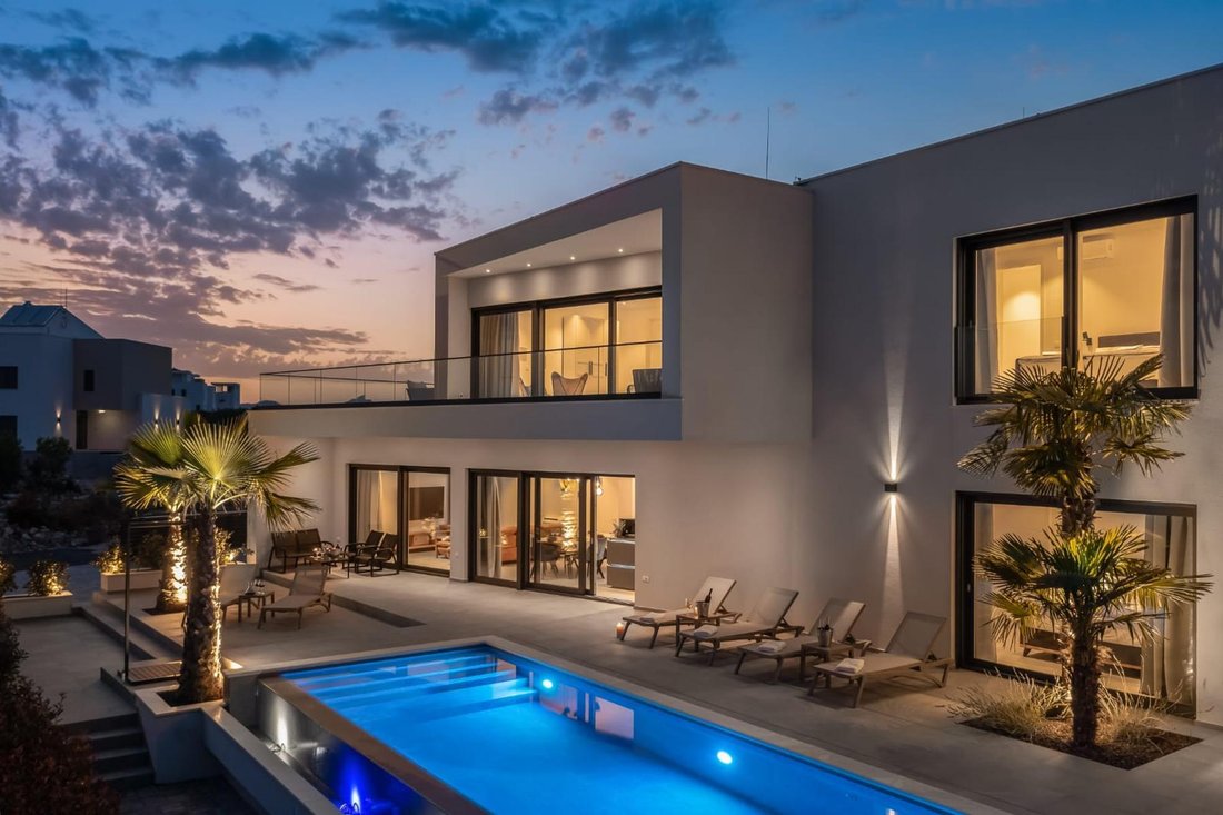 Villa in Vodice, Sibenik-Knin County, Croatia 2 - 16476152