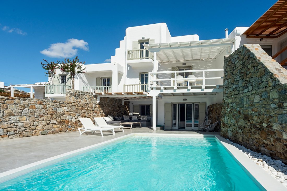 House in Ano Mera Community, Aegean, Greece 1 - 16475477
