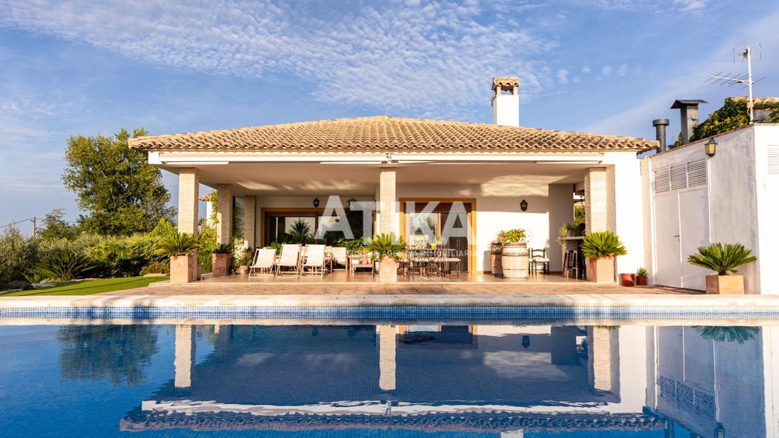 Chalet in Ontinyent, Valencian Community, Spain 1 - 16477302