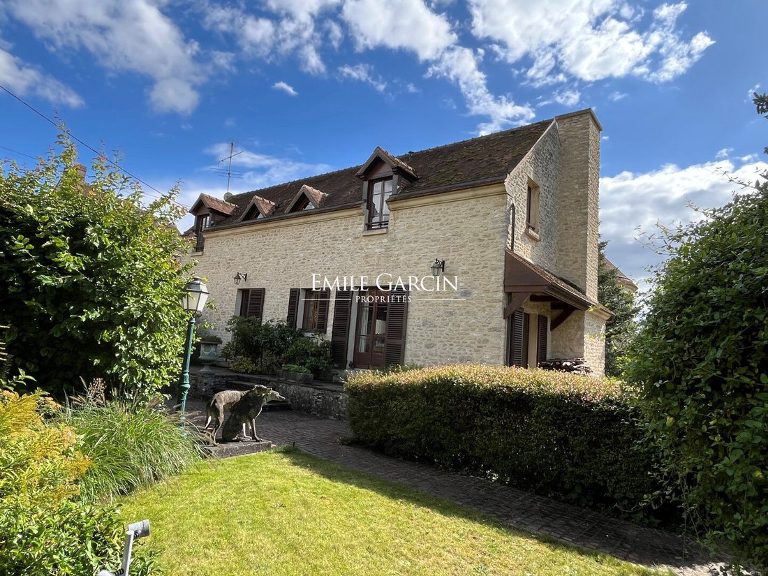 Villa in Magny-en-Vexin, Ile-de-France, France 2 - 16477360