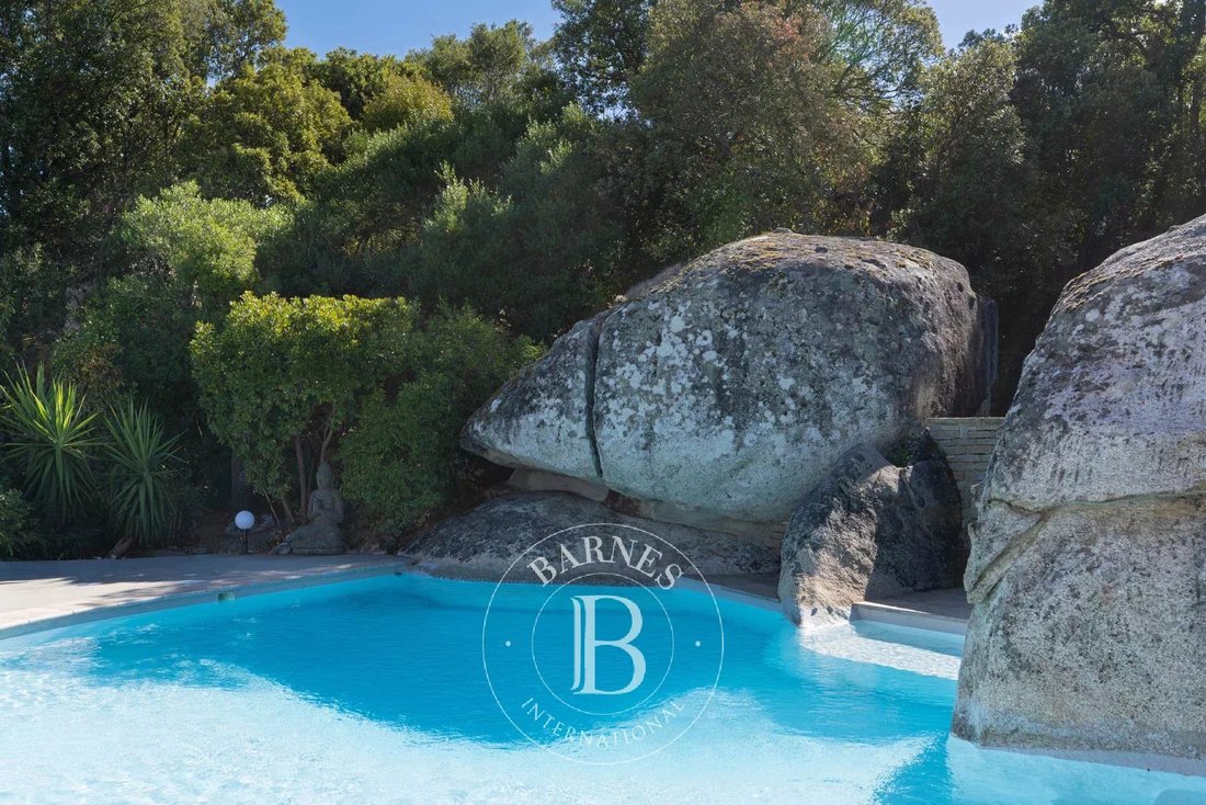 Villa in Porto-Vecchio, Corsica, France 5 - 16477486