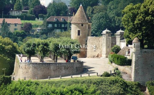 Château Avallon 1500.0 Sqm 25 Bedrooms