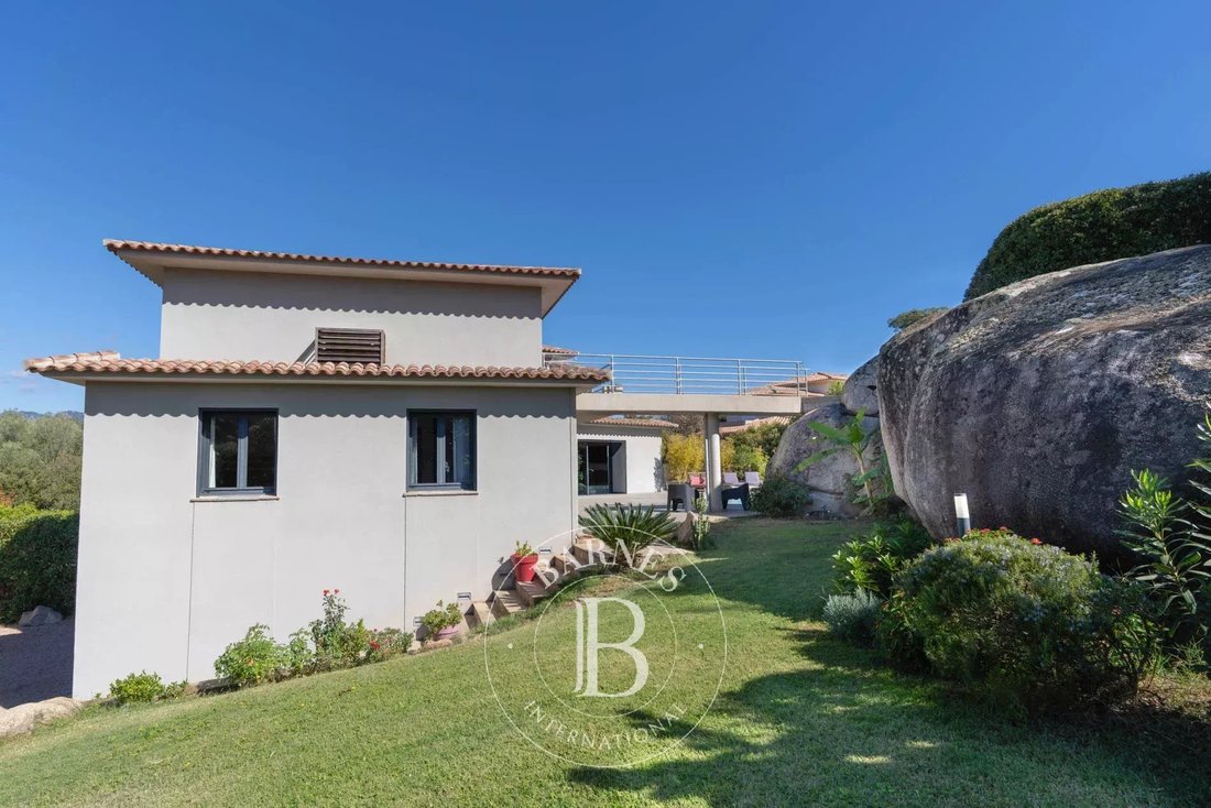 Villa in Porto-Vecchio, Corsica, France 3 - 16477486