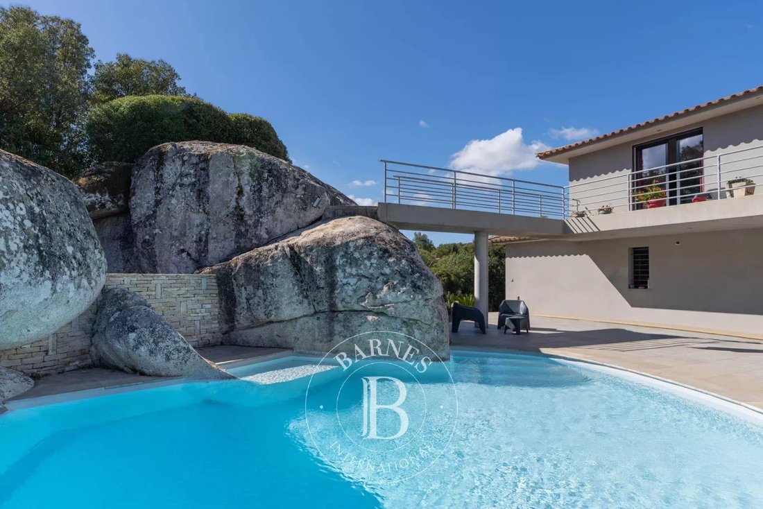 Villa in Porto-Vecchio, Corsica, France 4 - 16477486