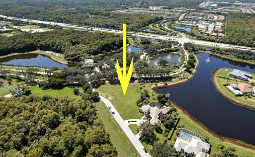 Land in Naples, Florida, United States 1