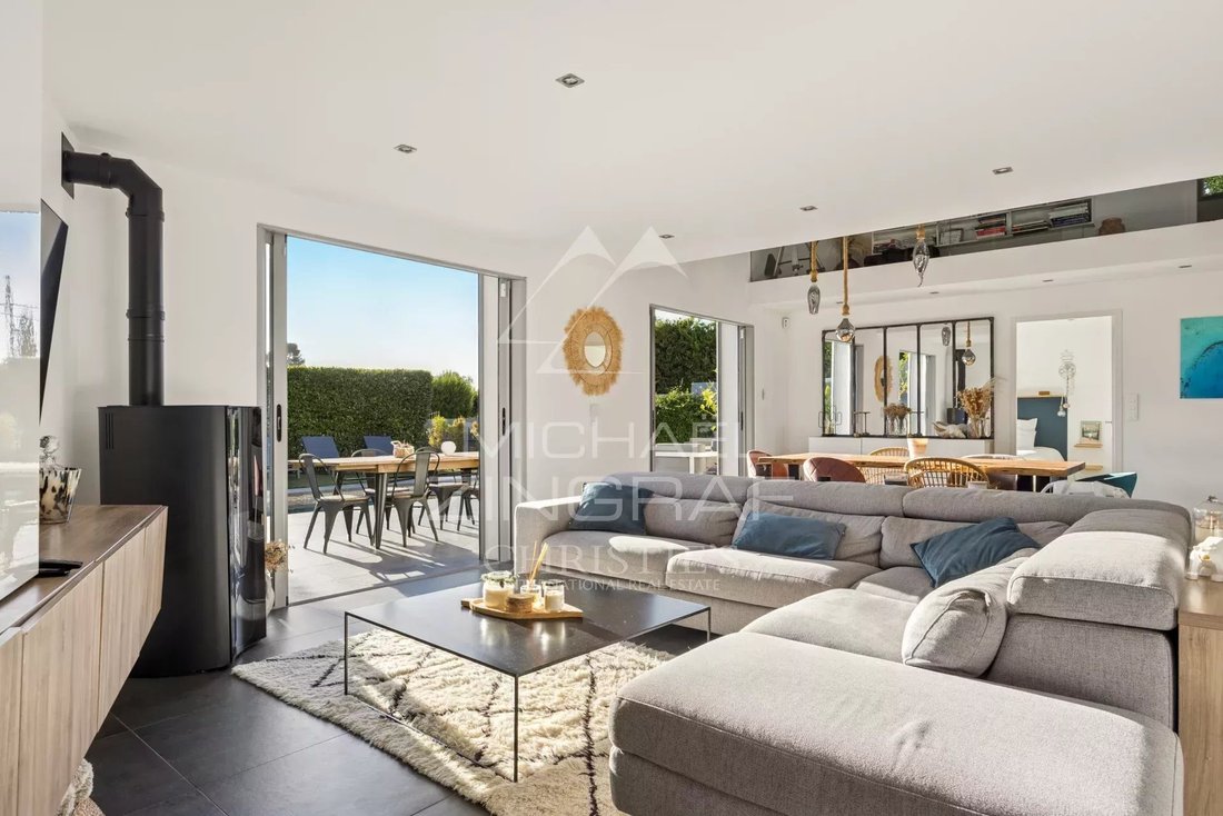 Villa in Mougins, Provence-Alpes-Côte d'Azur, France 4 - 16477343
