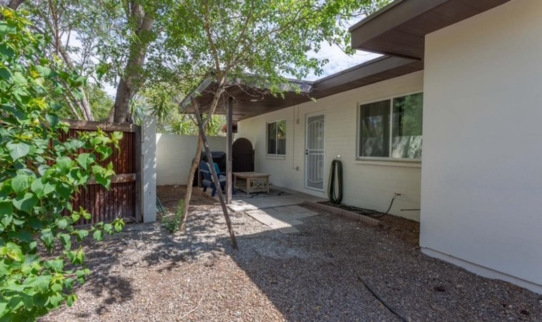Tempe, Arizona, United States 1 - 16477698