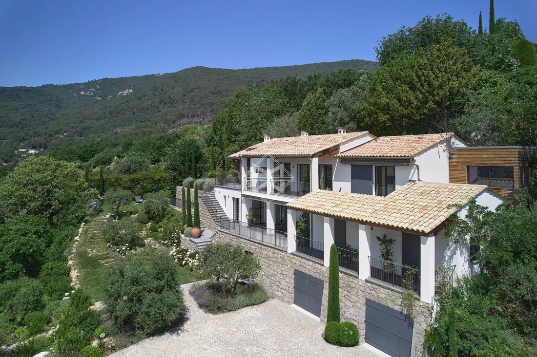 Estate in Seillans, Provence-Alpes-Côte d'Azur, France 1 - 16477375
