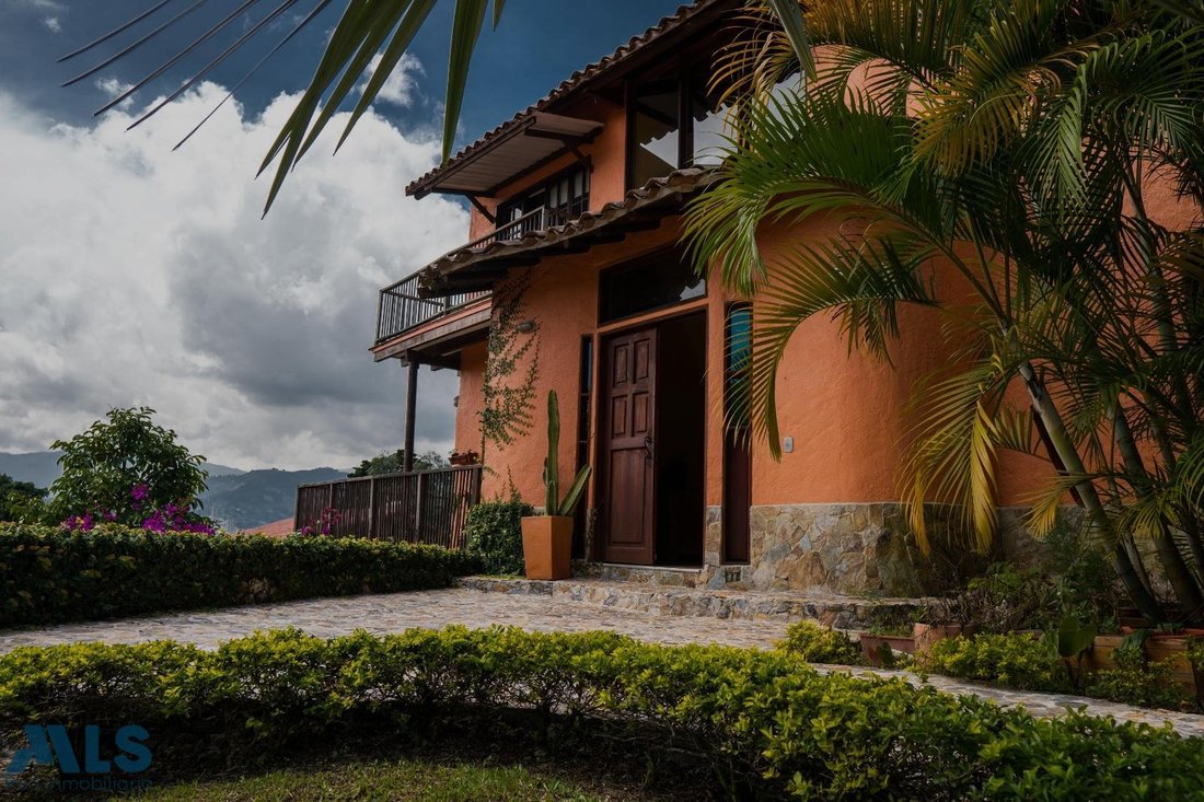 House in La Estrella, Antioquia, Colombia 2 - 16477678