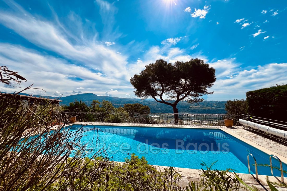 Villa in Gattières, Provence-Alpes-Côte d'Azur, France 1 - 16477531