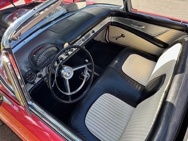 Cabriolet in Glendale, United States 4 - 16477401