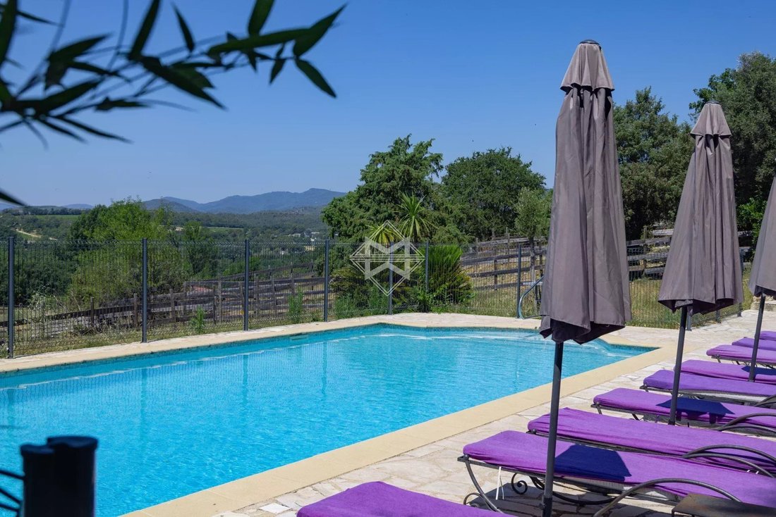 House in Fayence, Provence-Alpes-Côte d'Azur, France 2 - 16477389