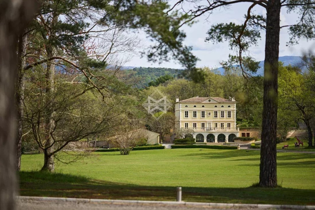 Estate in Callian, Provence-Alpes-Côte d'Azur, France 4 - 16477392