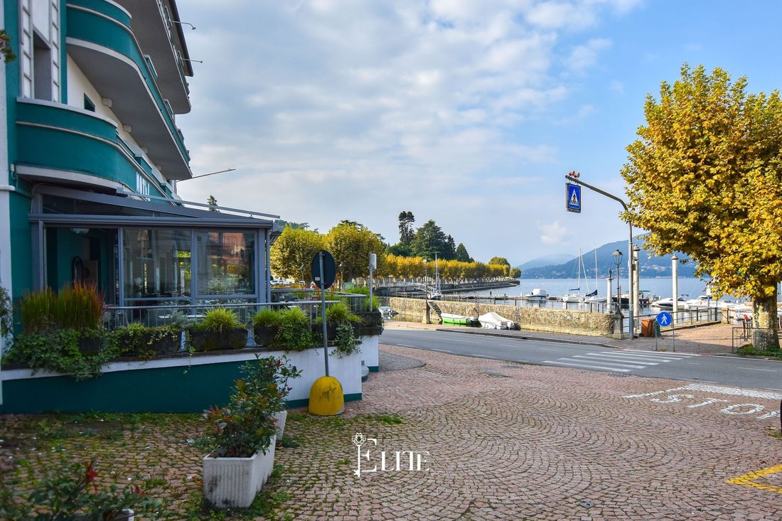 Villa in Porto Valtravaglia, Lombardy, Italy 4 - 16478085