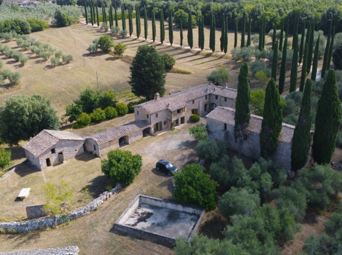 Villa in Asciano, Tuscany, Italy 2 - 16478721