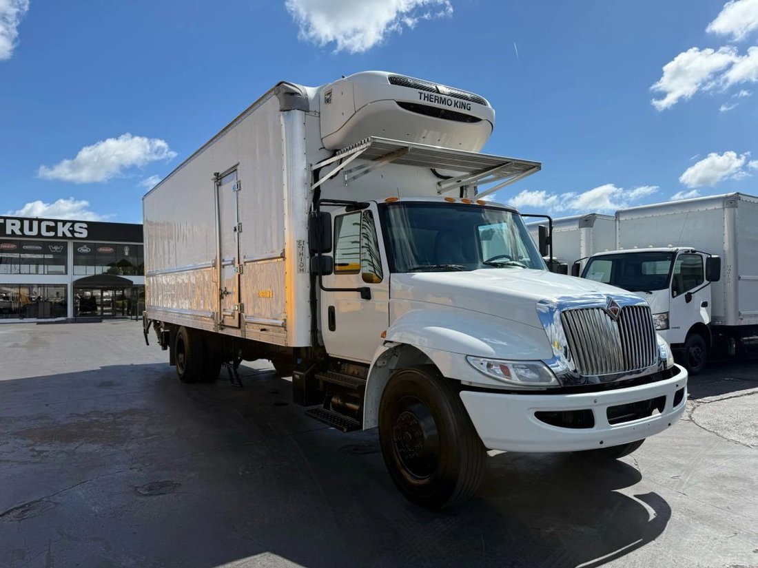 Pickup in Miami, FL, United States 3 - 16478558