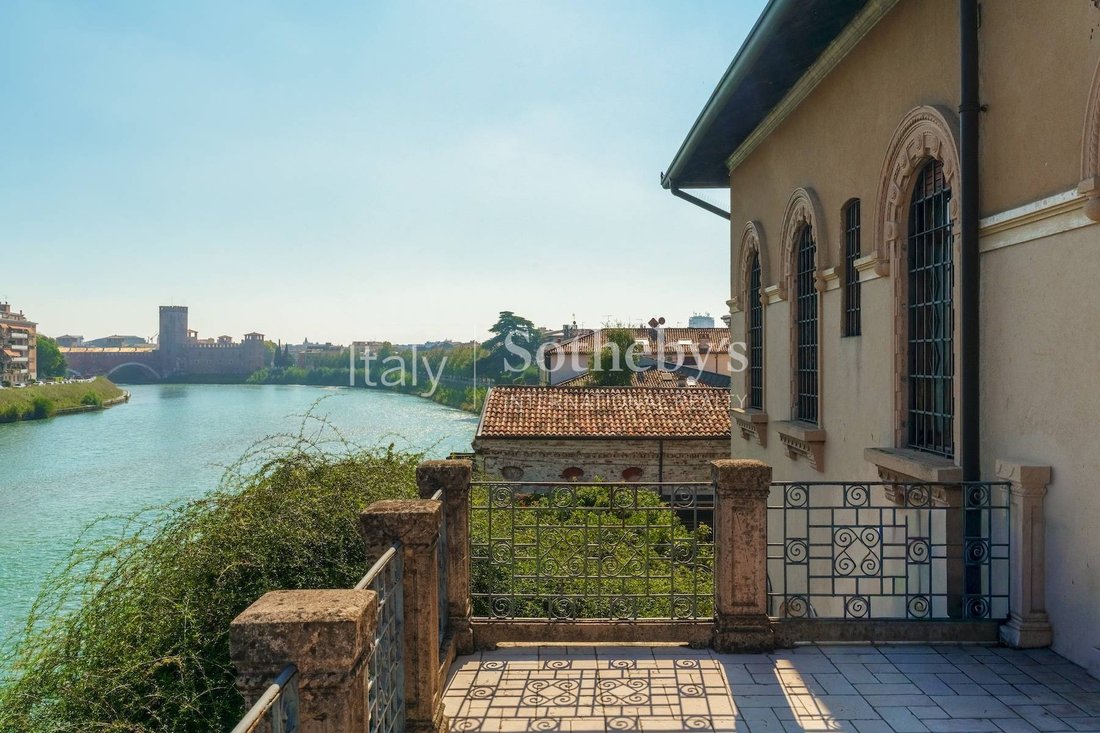 House in Center, Verona, Veneto 2 - 16478709