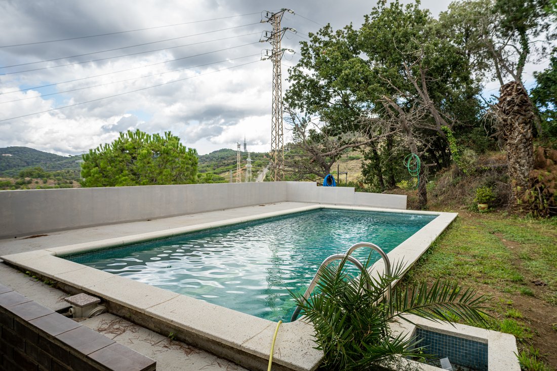 Finca in Esplugues de Llobregat, Catalonia, Spain 1 - 16478910