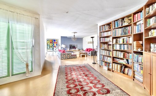 Castle for Sale in Villeneuve-lès-Maguelone, Occitanie, France