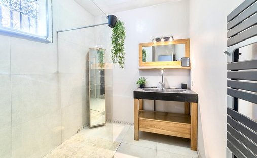 Castle for Sale in Villeneuve-lès-Maguelone, Occitanie, France