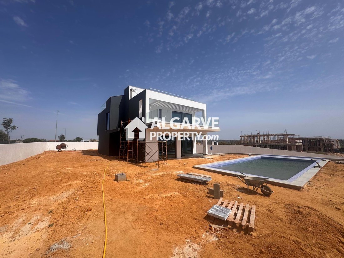 Villa in Alcantarilha, Algarve, Portugal 1 - 16478834