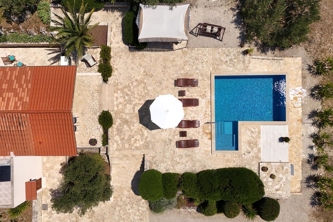 Villa in Sutivan, Split-Dalmatia County, Croatia 2 - 16482332