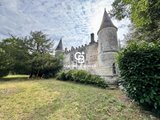 Castle for Sale in Saint-Loubès, Nouvelle-Aquitaine, France - 2