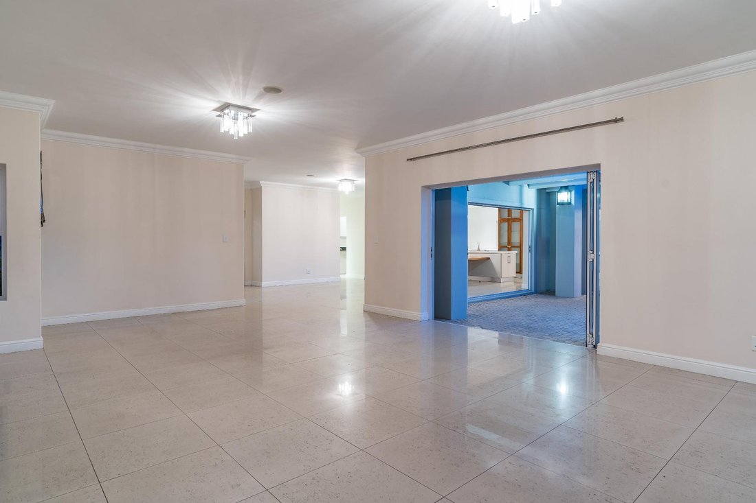 House in Paarl, Western Cape, South Africa 5 - 15853891