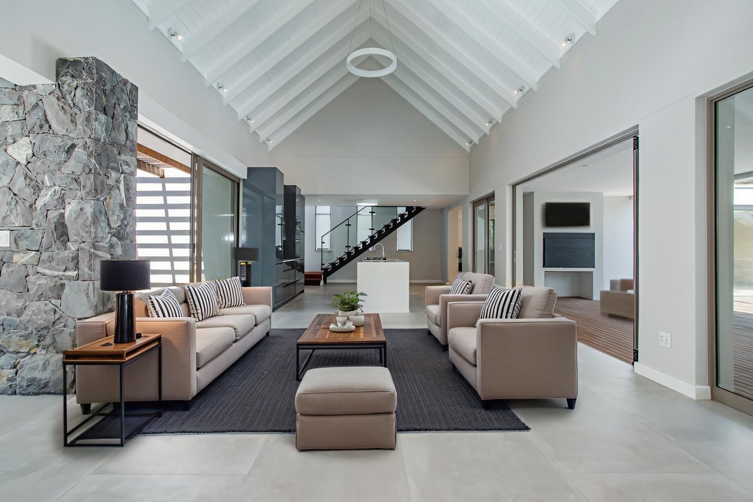 House in Paarl, Groenvlei, Western Cape 4 - 16484379