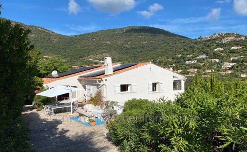 Villa in Sud, Cavalaire-sur-Mer, France 1